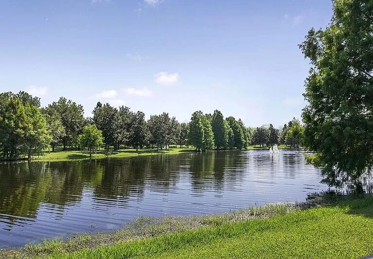 10372 Kensington Shore Dr — Photo 39