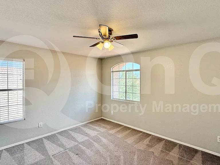 1481 E Cheyenne St — Photo 20