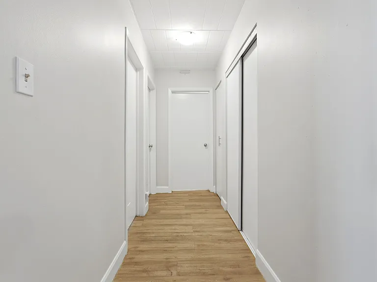 275 Askin Ave #605 — Photo 8