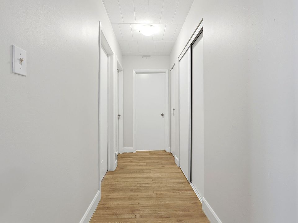 1st image of 275 Askin Ave #503