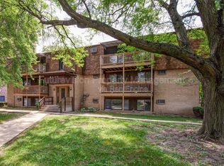 2224 Oneida St APT 210, Joliet, IL 60435