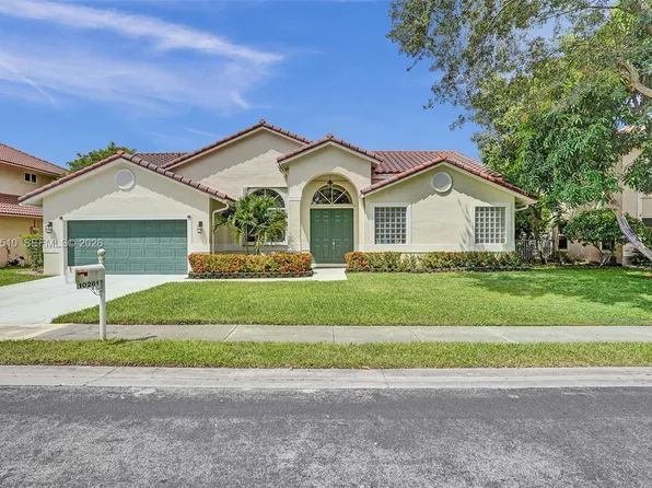 10261 SW 13th St, Pembroke Pines, FL 33025