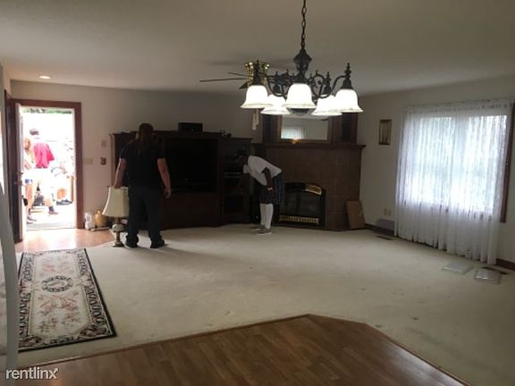 4th image of 350 21st Ave N