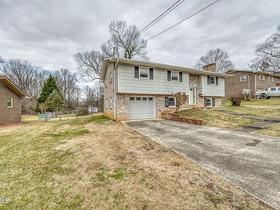 2nd image of 1207 Althea St