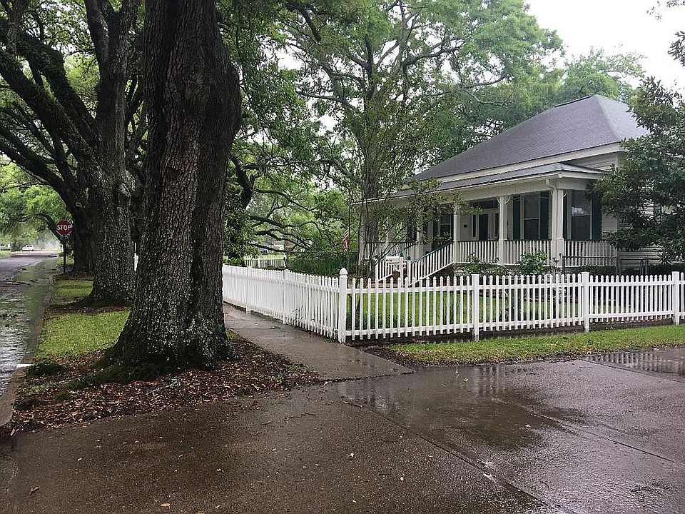 309 Walnut St, Vidalia, LA 71373 Zillow