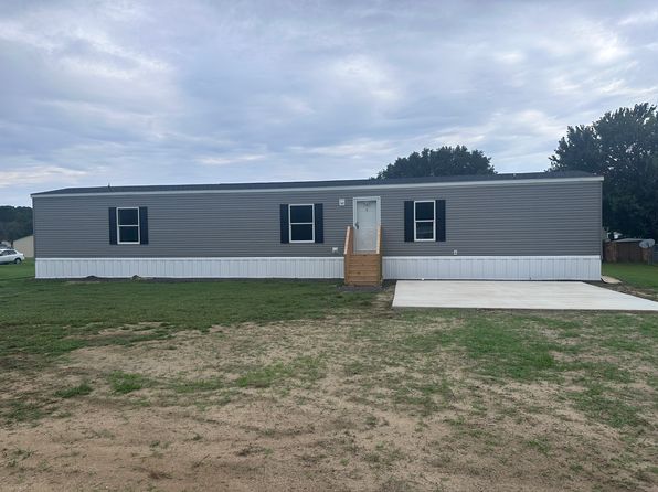 211 Old Lebanon Trl