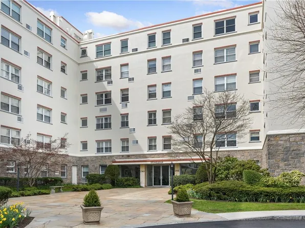 1 Stoneleigh Plaza #1L, Bronxville, NY 10708