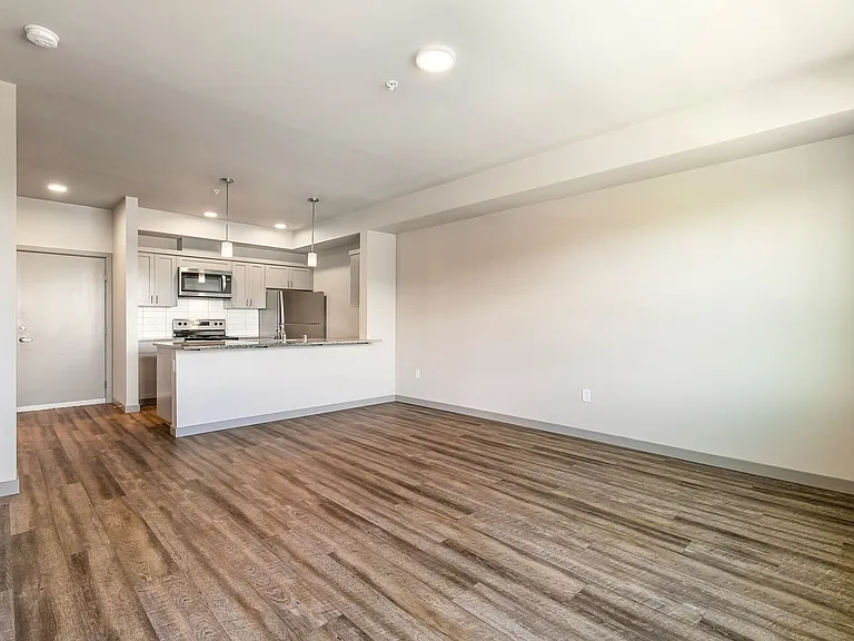 221 Prince Ave — Photo 26