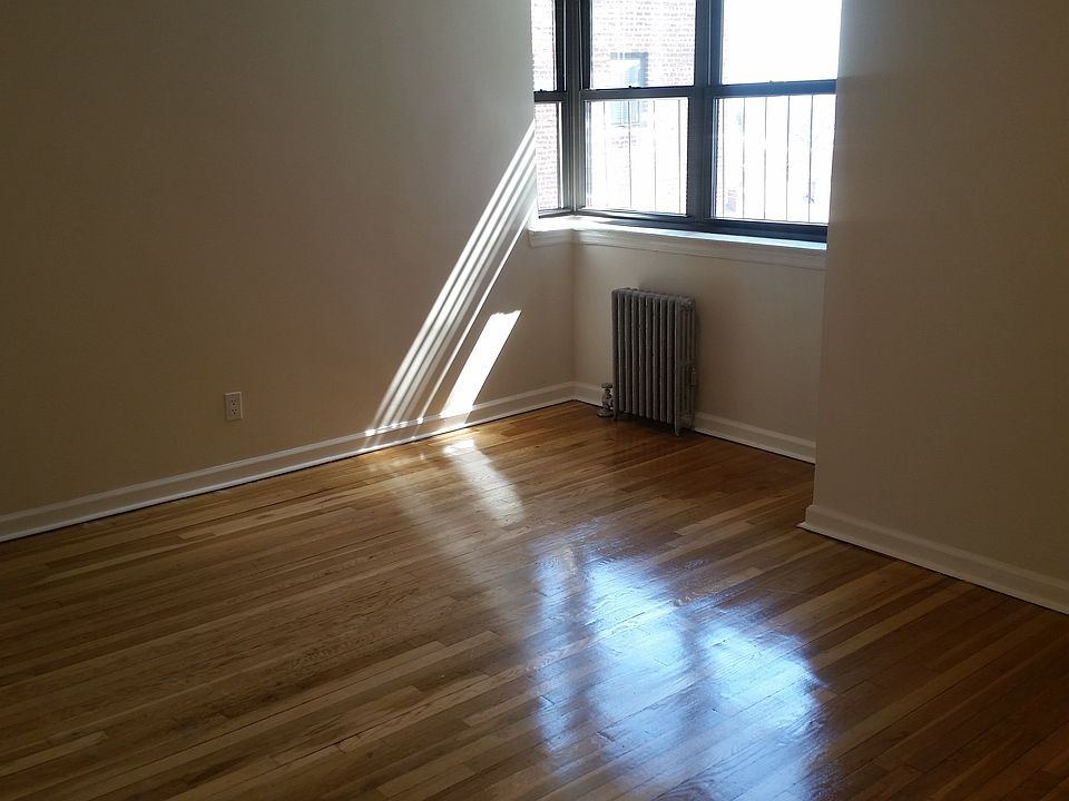 1st image of 18830 87th Dr APT 3K