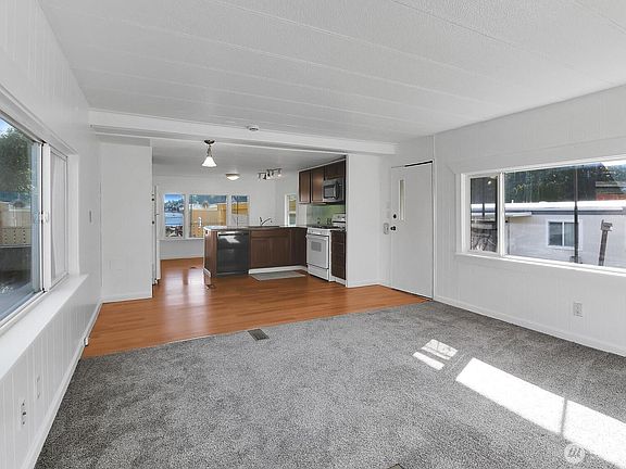 2nd image of 25739 135th Avenue SE #3