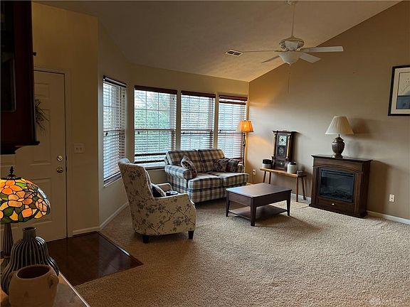 5th image of 5033 Twin Lakes Cir