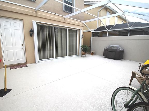 5th image of 28238 Villagewalk Cir