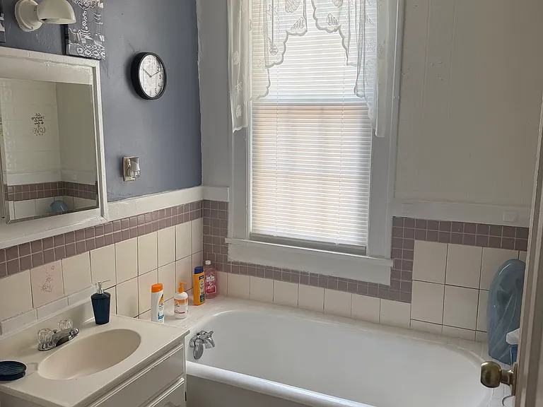 83-85 Jefferson Ave #1 — Photo 8
