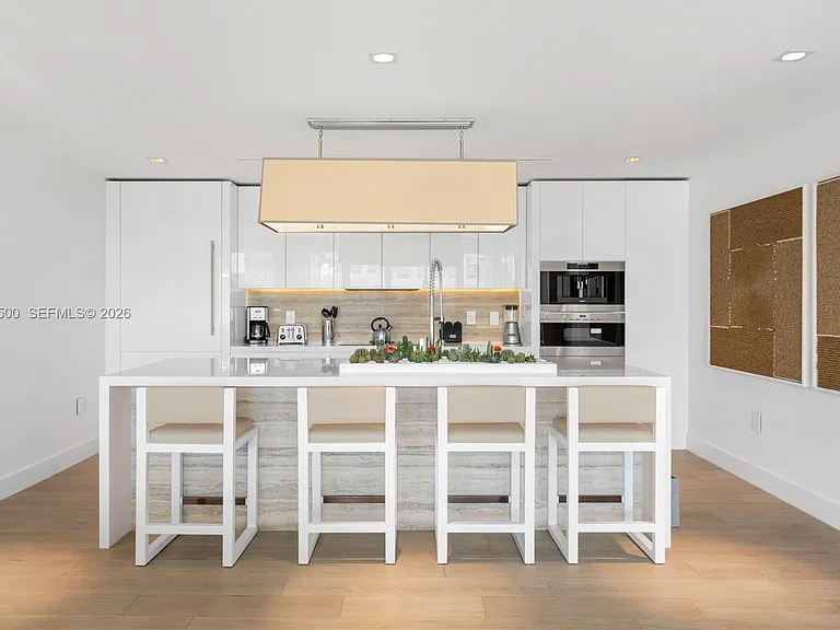 102 24th St #Penthouse 1706 — Photo 6