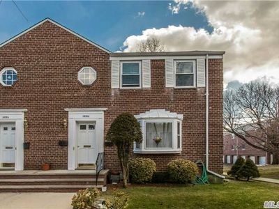 26154 Langston Ave, Glen Oaks, NY, 11004