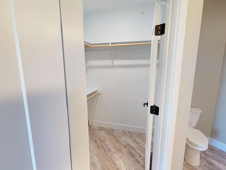 2119 State St — Photo 24