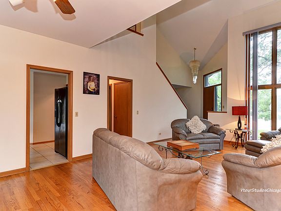 4th image of 1274 Golf View Dr