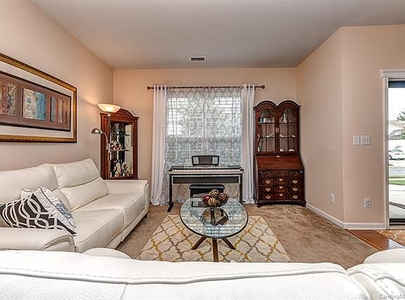 4th image of 5328 Ayers Orchard Way