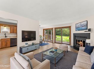 14349 Fairway Dr, Eden Prairie, MN 55344
