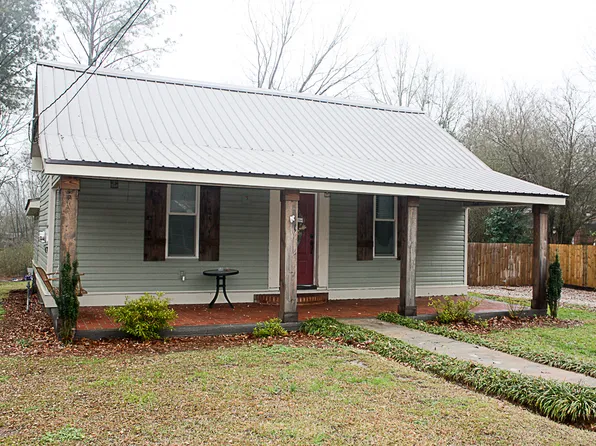 203 Hodges St, Valley, AL 36854