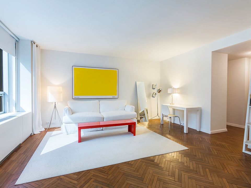 1st image of 15 W 53rd St #13K