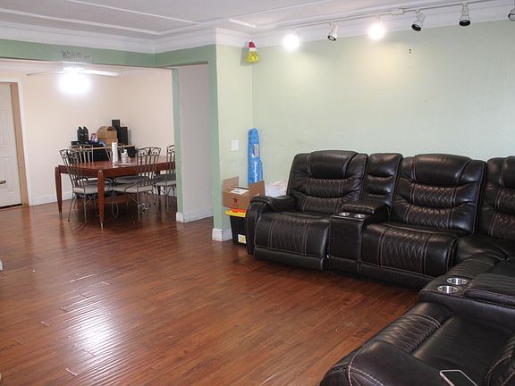 5th image of 2842 Somerset Road Road