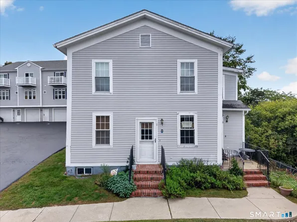 1 Harbor View Lane #1, Norwich, CT 06360