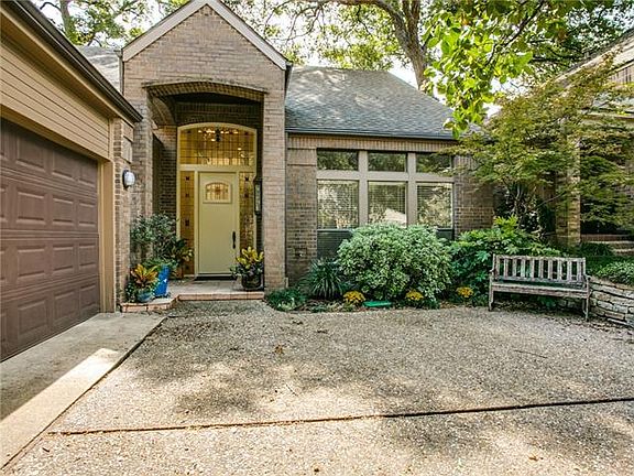 2nd image of 6910 Hillpark Dr