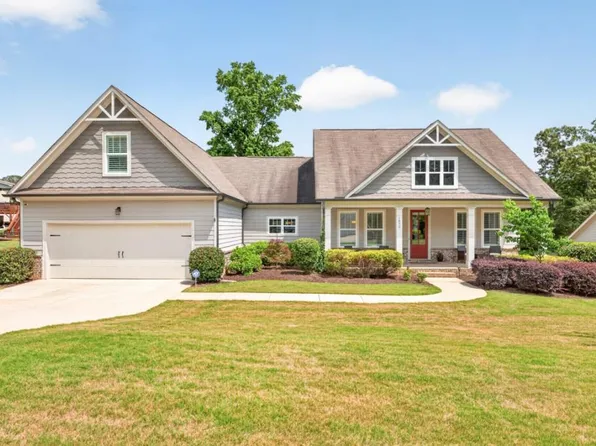 1830 Hidden Creek Dr, Hoschton, GA 30548