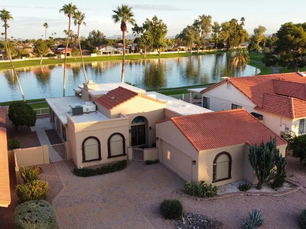 26413 S LAKEMONT Drive, Sun Lakes, AZ 85248