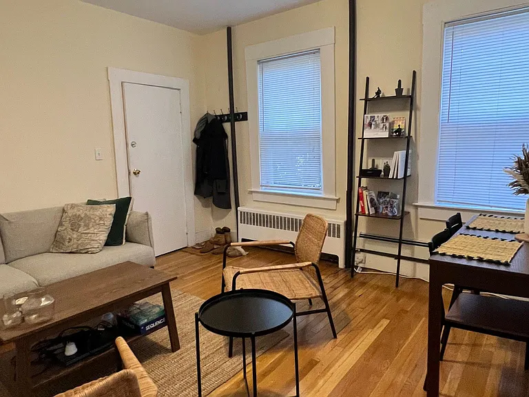138 Hampshire St #2B — Photo 6