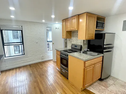 Rented by Palladium Property Group | media 4