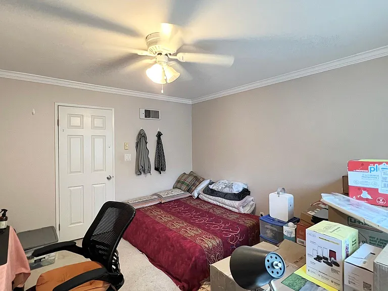 7525 Charmant Dr #110 — Photo 16