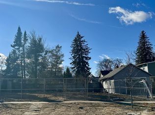 235 W Harrison St, Columbus, WI 53925