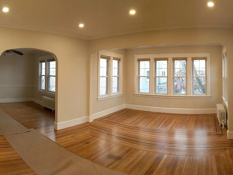 95 Woodbine St — Photo 12