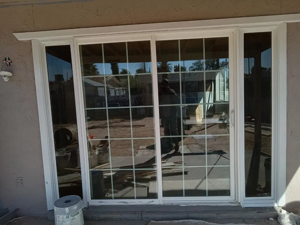 3 bed, 1400 sqft, $1,600 — Photo 2