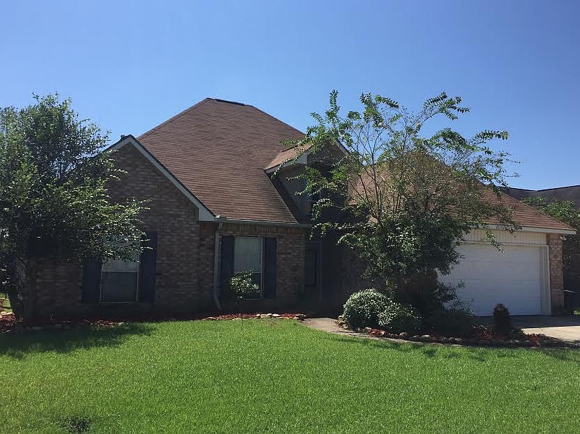 1st image of 26402 Maplewood Dr