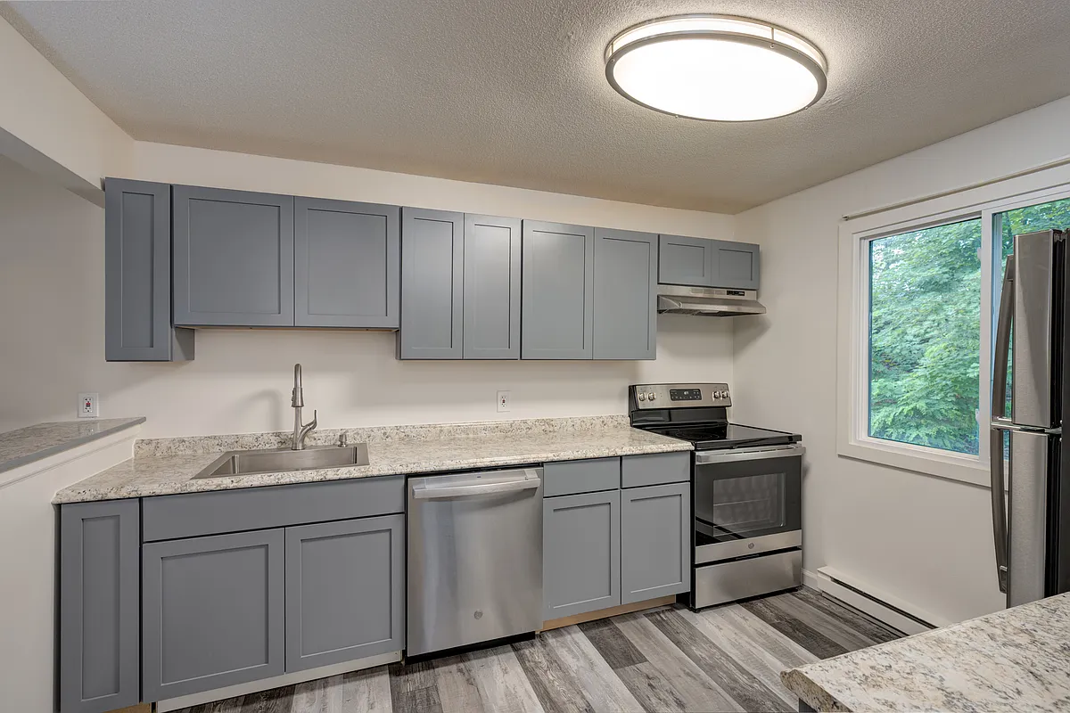 Building Photo - Oakbrook Manor Apartments