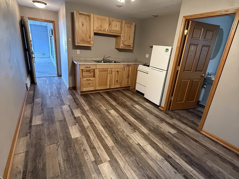 312 Spruce St #6