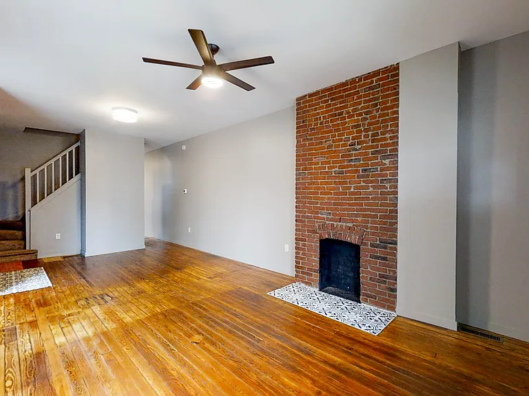 1238 E Mound St — Photo 28