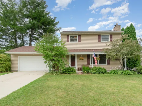 418 E Grand Ave, Mount Pleasant, MI 48858