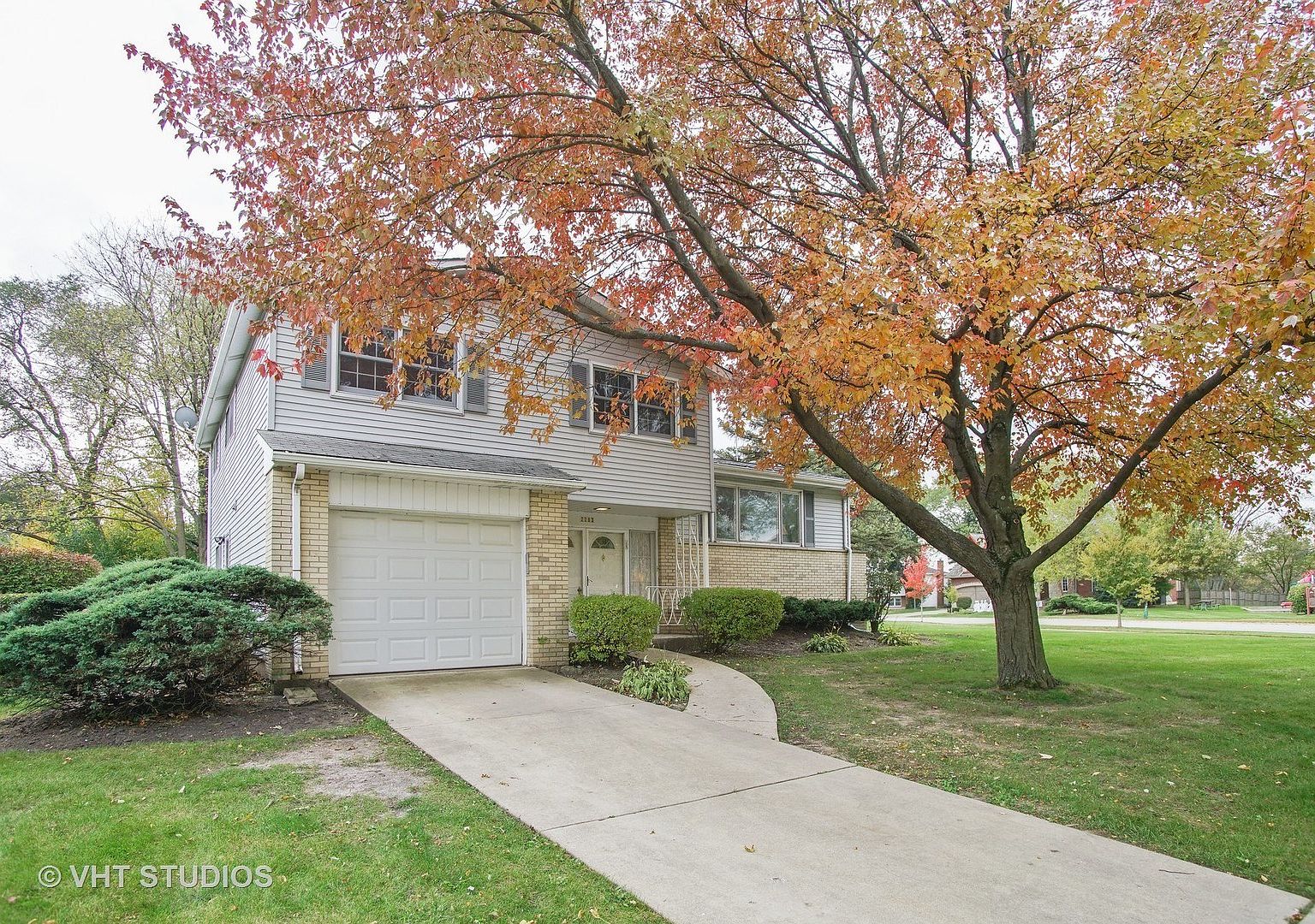 2203 N Champlain St, Arlington Heights, IL 60004 Zillow