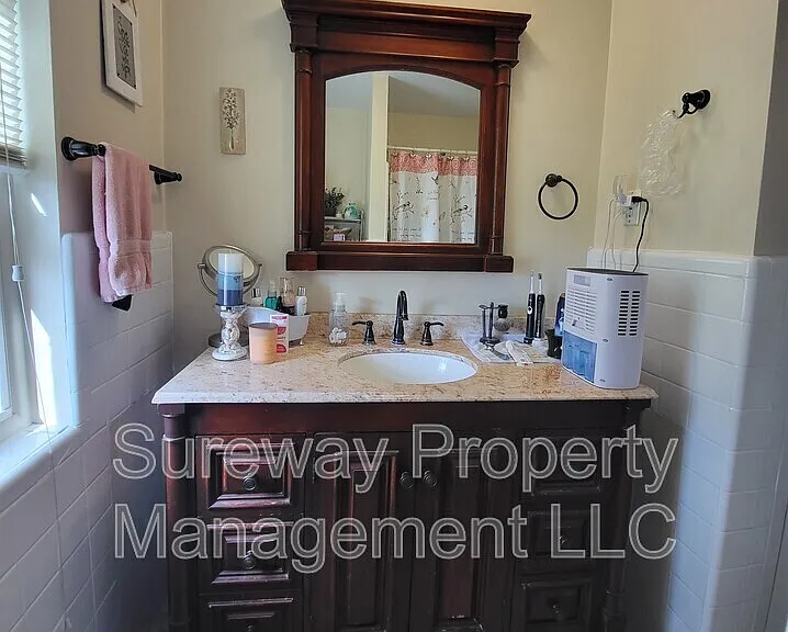 1007 Fairview Rd #D — Photo 4