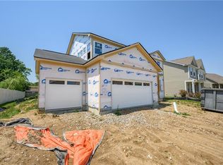 2982 Daylily Dr, Columbus, IN 47201
