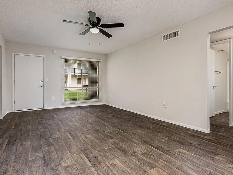 The Lennox at Tempe — Photo 19