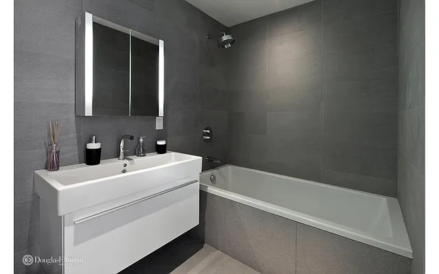 Rented by Douglas Elliman | media 16