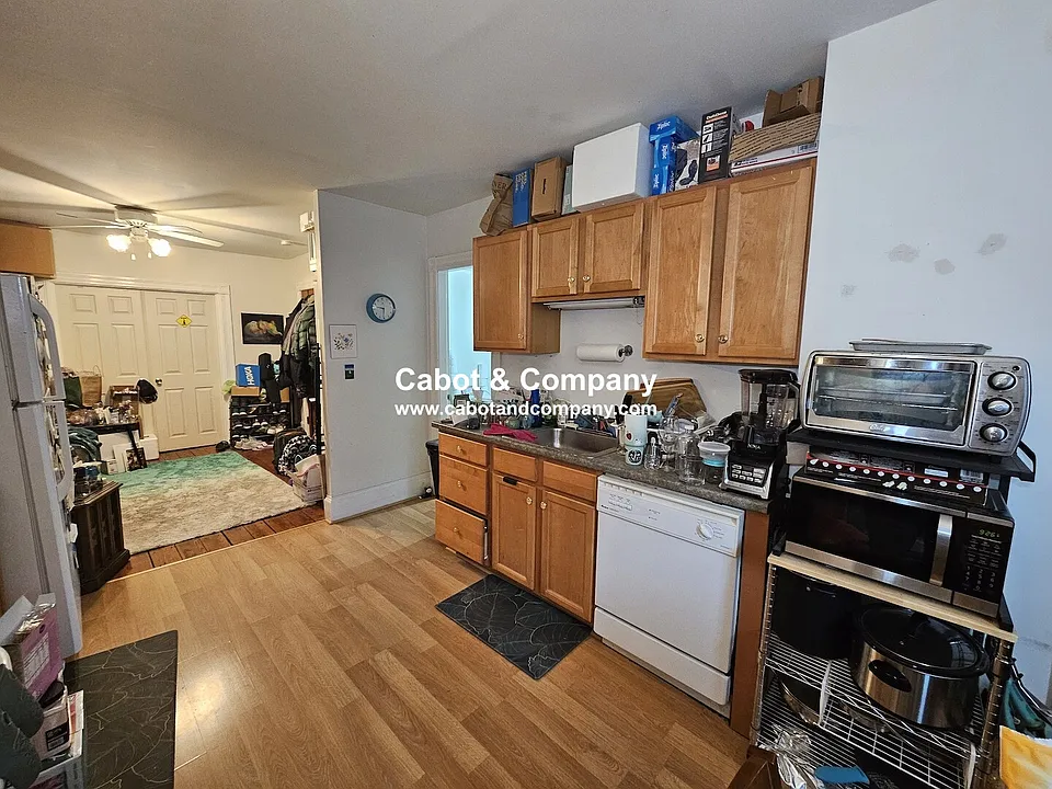 22 Mead St #1