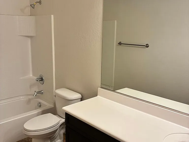 18408 N Salerno Dr — Photo 6
