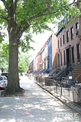 Rented by Spire Group | media 18