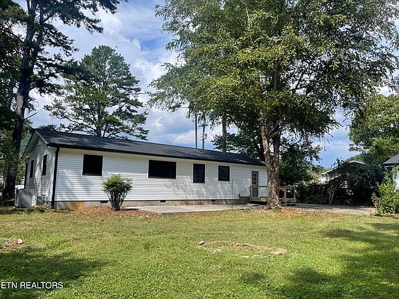 4th image of 4220 Felty Dr